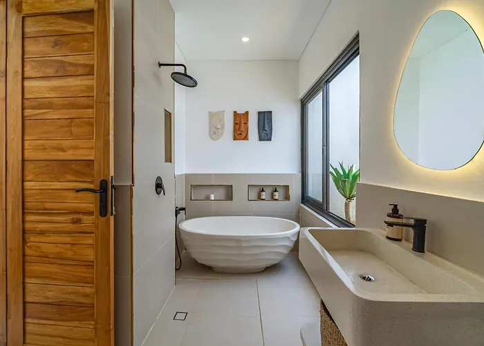 Nara - Contemporary 2br With Rooftop & Near 别墅 乌鲁瓦图