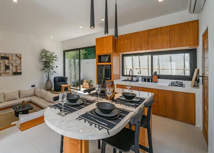 ヴィラ Nara - Contemporary 2br With Rooftop & Near ウルワツ