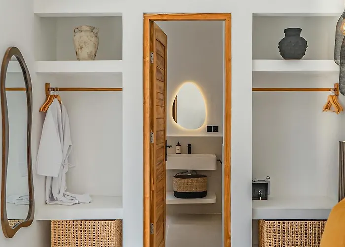 Nara - Contemporary 2br With Rooftop & Near 别墅 *