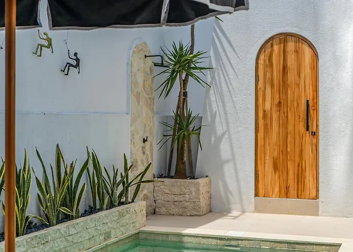 Nara - Contemporary 2br With Rooftop & Near Villa